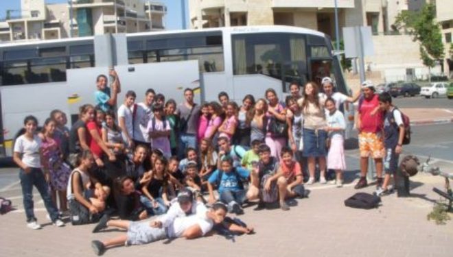 Ashdod : le matnas He recherche une responsable centre aéré pour les vacances du mois de juillet Ashdod : le matnas He recherche une responsable centre aéré pour les vacances du mois de juillet