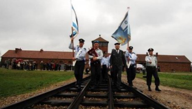 Yom Hashoah : les soldats se souviennent et célèbrent le courage des Justes ! Yom Hashoah : les soldats se souviennent et célèbrent le courage des Justes !