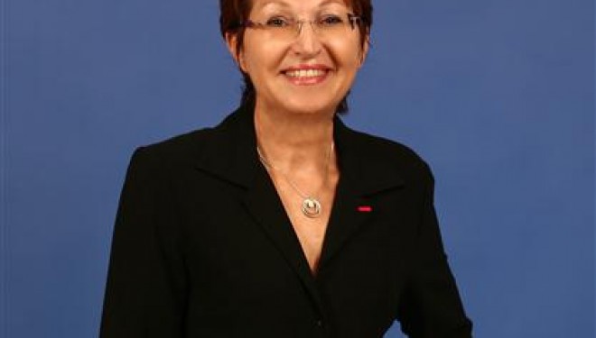 Daphna Poznanski-Benhamou répondra aux questions des internautes sur FACEBOOK. Daphna Poznanski-Benhamou répondra aux questions des internautes sur FACEBOOK.