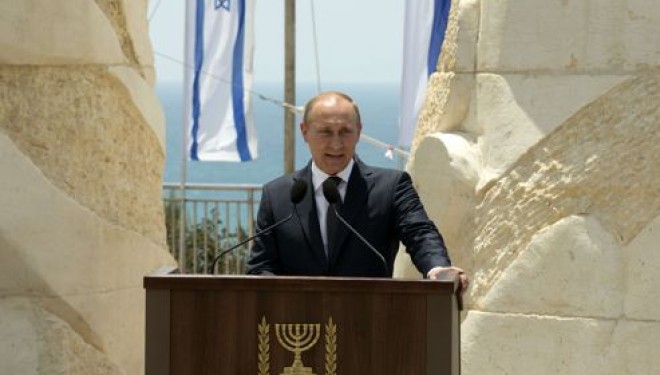 L’imposante visite de Vladimir Poutine en Israël L’imposante visite de Vladimir Poutine en Israël