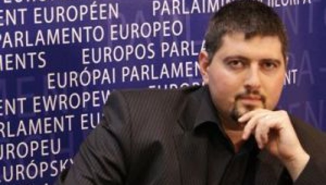 Un député antisémite hongrois découvre ses origines juives Un député antisémite hongrois découvre ses origines juives