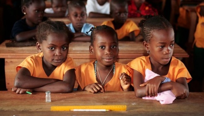 Plus les femmes sont instruites, moins leurs enfants ont faim ! Plus les femmes sont instruites, moins leurs enfants ont faim !