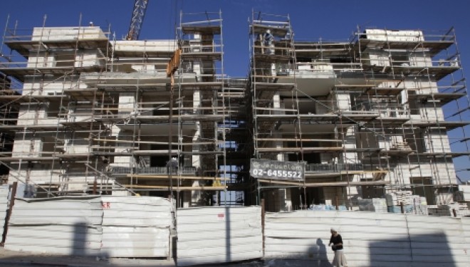 Netanyahou lance la construction de 150.000 logements à prix réduits à travers tout Israël. Netanyahou lance la construction de 150.000 logements à prix réduits à travers tout Israël.
