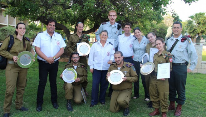 Les soldats de Tsahal donnent leur sang et vous ! Les soldats de Tsahal donnent leur sang et vous !