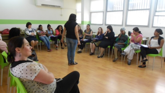 Les femmes qui travaillent, parlent ! Les femmes qui travaillent, parlent !