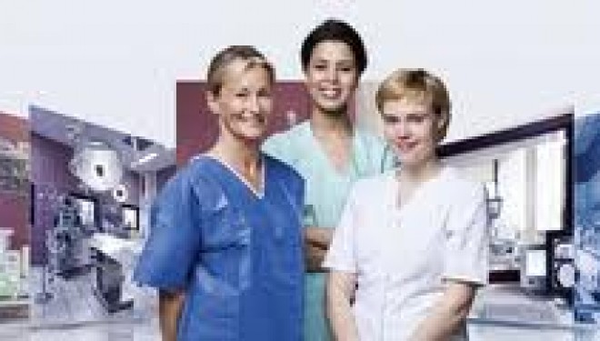Emploi : Formation d’infirmière auxilière en soins Emploi : Formation d’infirmière auxilière en soins