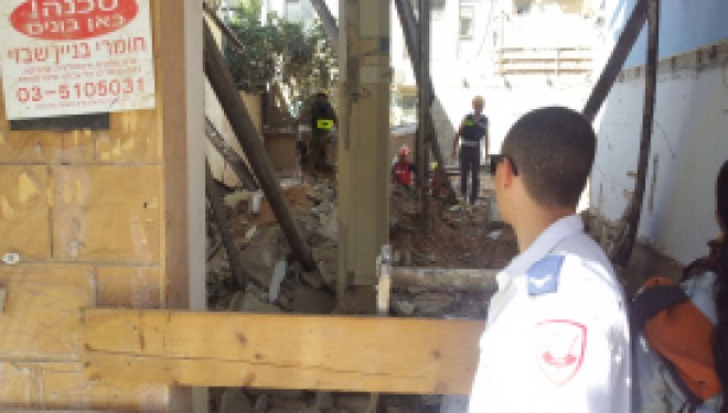 Plusieurs victimes suite à l’effondrement du plafond d’un appartement à Tel-Aviv Plusieurs victimes suite à l’effondrement du plafond d’un appartement à Tel-Aviv