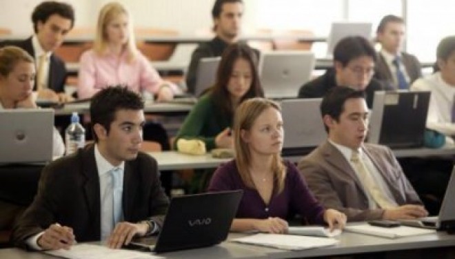 etudes et travail ? étudiants cette offre vous est adressée etudes et travail ? étudiants cette offre vous est adressée
