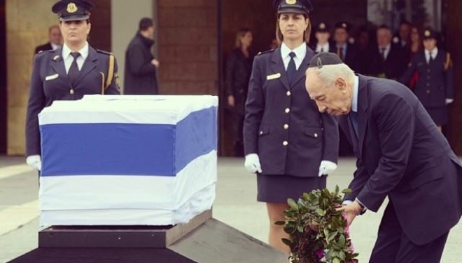Les leaders d’Israël adressent un dernier au-revoir à Ariel Sharon Les leaders d’Israël adressent un dernier au-revoir à Ariel Sharon