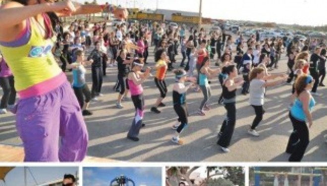 Nouveau : Séchez la gym, venez nombreux au cours de Zumba dans le parc Ashdod Yam ! Nouveau : Séchez la gym, venez nombreux au cours de Zumba dans le parc Ashdod Yam !