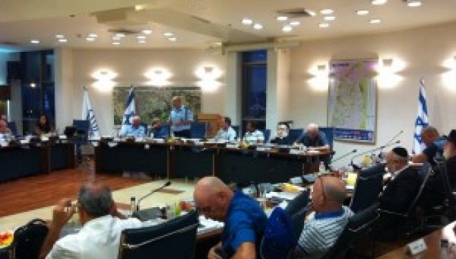 Vague d’attentats dans le pays : le chef de la police d’Ashdod demande une autorisation de port d’armes pour tous ceux qui ont le permis Vague d’attentats dans le pays : le chef de la police d’Ashdod demande une autorisation de port d’armes pour tous ceux qui ont le permis