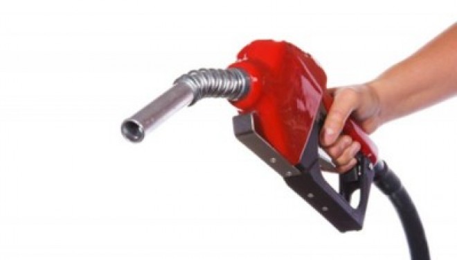 Le prix de l’essence baissera de 0.19 nis des ce lundi soir Le prix de l’essence baissera de 0.19 nis des ce lundi soir