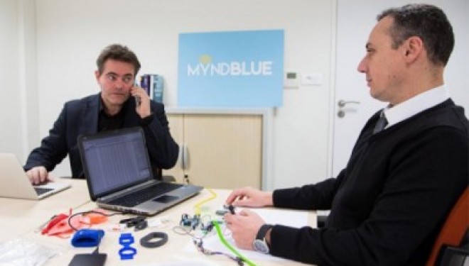 Burn-out : Myndblue développe un bracelet pour détecter la dépression nerveuse Burn-out : Myndblue développe un bracelet pour détecter la dépression nerveuse