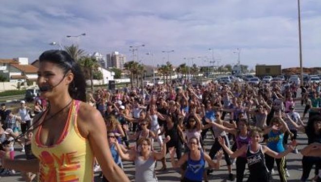 Apres 6 ans les cours de Zumba du vendredi vont être arrêtés par manque de budget Apres 6 ans les cours de Zumba du vendredi vont être arrêtés par manque de budget