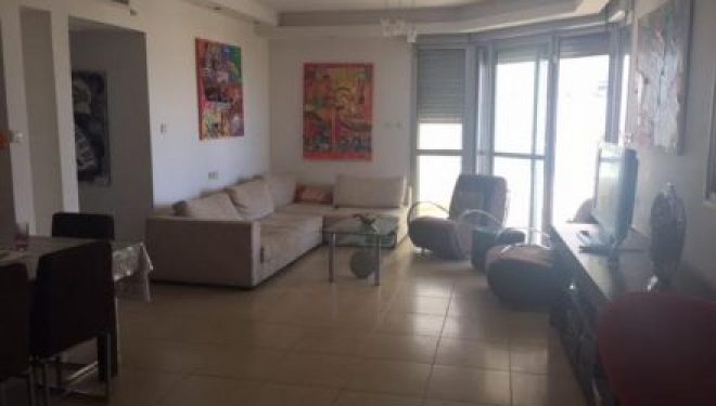 location de vacances d’un appartement de 4 pièces avec piscine à la Marina d’Ashdod : Réf. Patricia location de vacances d’un appartement de 4 pièces avec piscine à la Marina d’Ashdod : Réf. Patricia