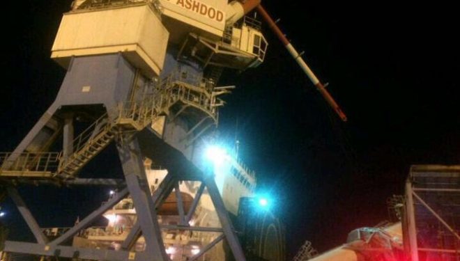 Une grue c’est effondrée dans le port d’Ashdod Une grue c’est effondrée dans le port d’Ashdod