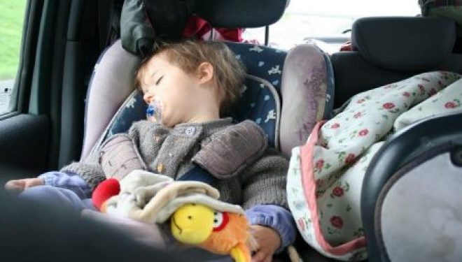 Le gouvernement subventionne un système pour sauver les enfants laissés dans les voitures ! Le gouvernement subventionne un système pour sauver les enfants laissés dans les voitures !