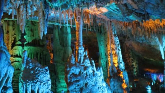 Voyage au centre de la terre : visitez les grottes de Beit Shemesh avec Shavei Tsion ! Voyage au centre de la terre : visitez les grottes de Beit Shemesh avec Shavei Tsion !