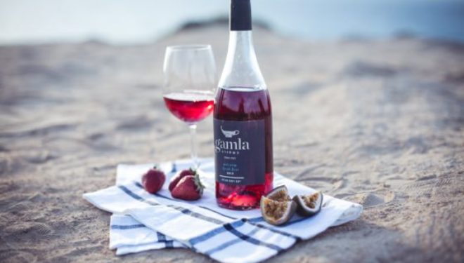 Fêtons Chavouot comme il se doit avec un bon verre de Rosé frais Par Elisa Joudal Fêtons Chavouot comme il se doit avec un bon verre de Rosé frais Par Elisa Joudal