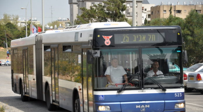 Une ligne de bus gratuite fonctionnera à Jérusalem le Shabbat pour la première fois