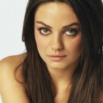 mila_kunis_face_1920x1200-600×338