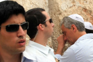Rahm Emanuel au Kotel, le Mur des Lamentations