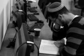 La majorité juive d'Israël continue de diminuer alors que le taux de natalité des ultra-orthodoxes chute