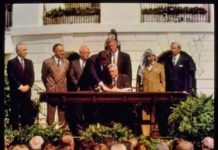 La France va-t-elle cédé à Mahmud Abbas ?