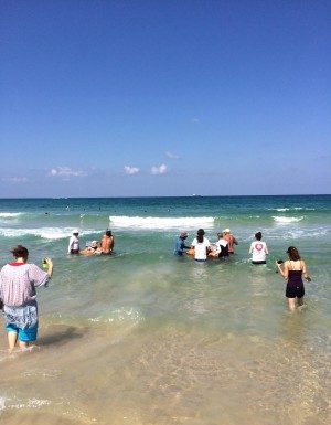 L’association ASA avec la ville d’Ashdod ouvrent les portes de la mer aux personnes handicapées