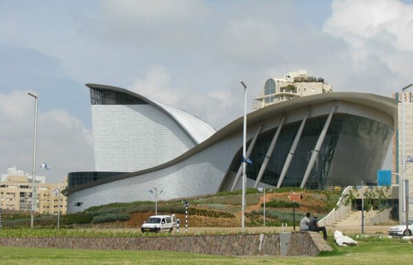 Ouverture du Mishkan le shabbat : Le médiateur a annulé le vote !!!