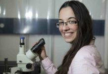 Qui est l’étudiante de 17 ans qui a remporté un prix international de physique et aéronautique ?