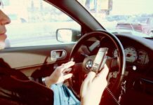 L’utilisation du téléphone au volant va t-elle vraiment nous coûter 3000 shekels ?