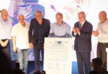 Benjamin Netanyahu en visite hier a Ashdod pour signer un accord historique : la construction de logements (projet Kahlon)
