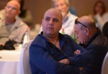 Le directeur de l’organisation des kablanim d’Ashdod répond aux critiques sur l’accord-cadre »sur le toit »