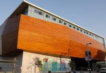 Allumons ensemble la deuxième bougie de Hanoukka dans l’Arche de Noé du nouveau Musée Steinhardt….