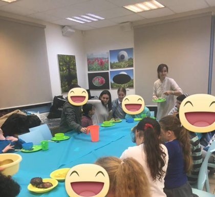 Hanoucca : une lumiere pour des enfants non voyants grace a l’association Ahdout ve Hessed Balev