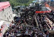 Pour 250 000 Israéliens, Lag BaOmer mène à Méron