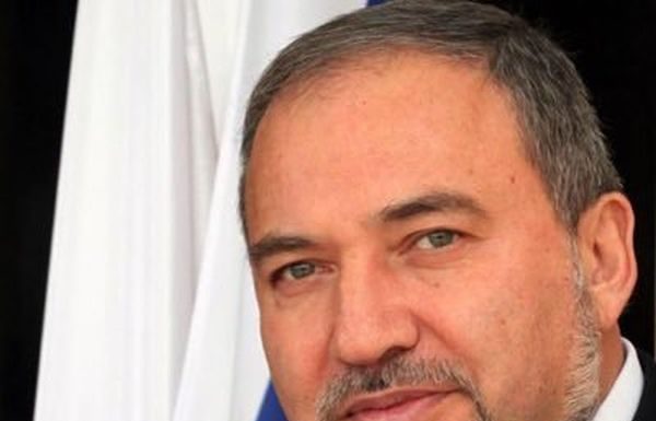 Israël : Liberman prévoit de réduire d’un quart le budget de l’éducation haredi