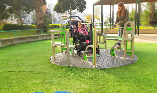 Jouer ensemble ! de nouveaux équipements pour enfants handicapés à Ashdod