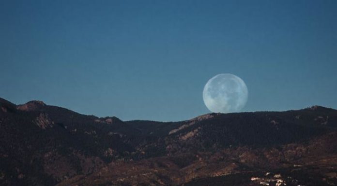 Israël : une « Super lune » dans le ciel nocture de Pourim ce 20 mars 2019