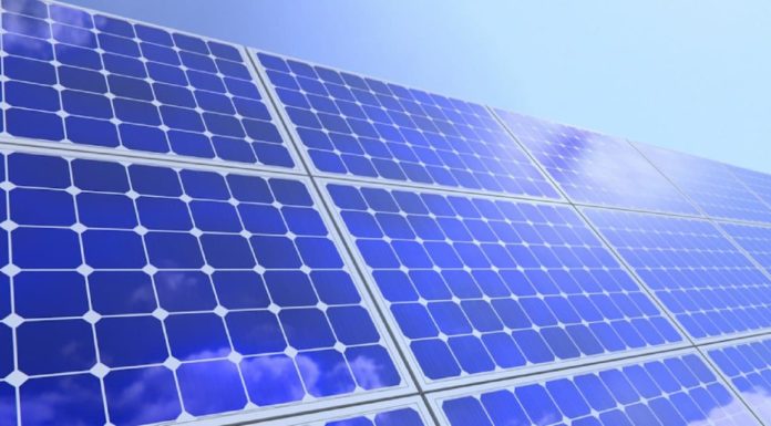 Pourquoi le Tout Solaire ne se développe pas plus rapidement dans les pays du soleil ? par Ezra Banoun