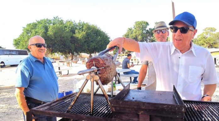 Inauguration d’un lieu officiel destiné aux barbecues dans le parc ″Ad Halom″ d’Ashdod