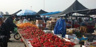 Le maire d’Ashdod va s’entretenir avec les forains du marché de bord de mer