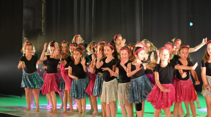 Vous voulez danser ? L’école de danse Shalom Israël invite les enfants et les adolescents d’Ashdod à s’y inscrire