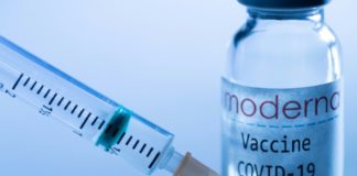 Corona : La société phamarceutique Moderna annonce qu’Israël sera parmi les premiers pays à recevoir le vaccin