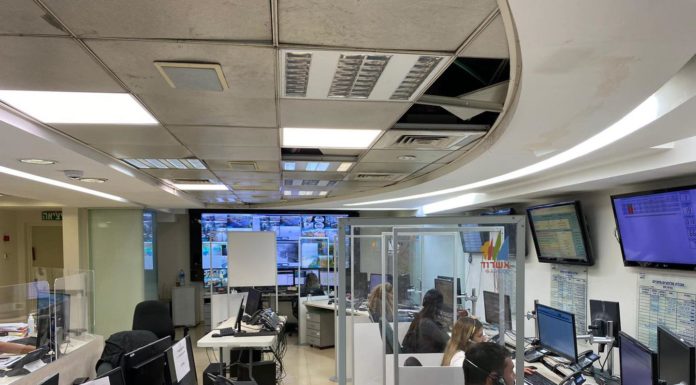 Après avoir évalué la situation, la municipalité donne ses instructions aux résidents