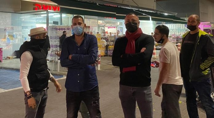 Manifestation des propriétaires de petites entreprises et des restaurants à Ashdod ce 04-01-2021