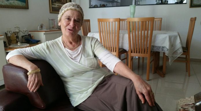Pour le Prix »Beautiful Ashdod » Michal Vaknin a été sélectionnée, une bénévole qui aide les immigrés âgés à exercer leurs droits