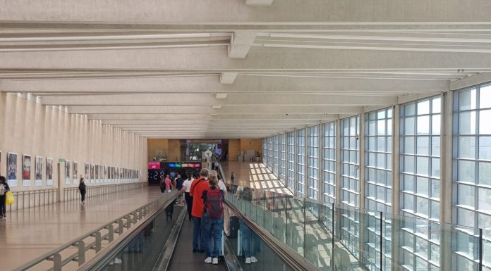 Les enfants non vaccinés de moins de 12 ans autorisés à entrer en Israël à partir du 1er mars 2022