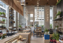 Mi-restaurant, mi-institut de recherche, mi-incubateur et mi-archives, la bibliothèque culinaire d’Asif rassemble les gens par la nourriture